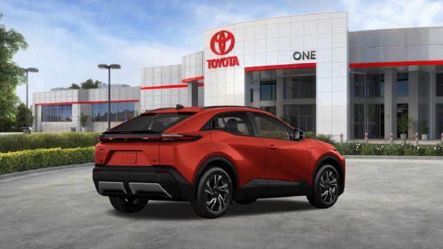 New 2027 Tandoori Toyota  SE image 13