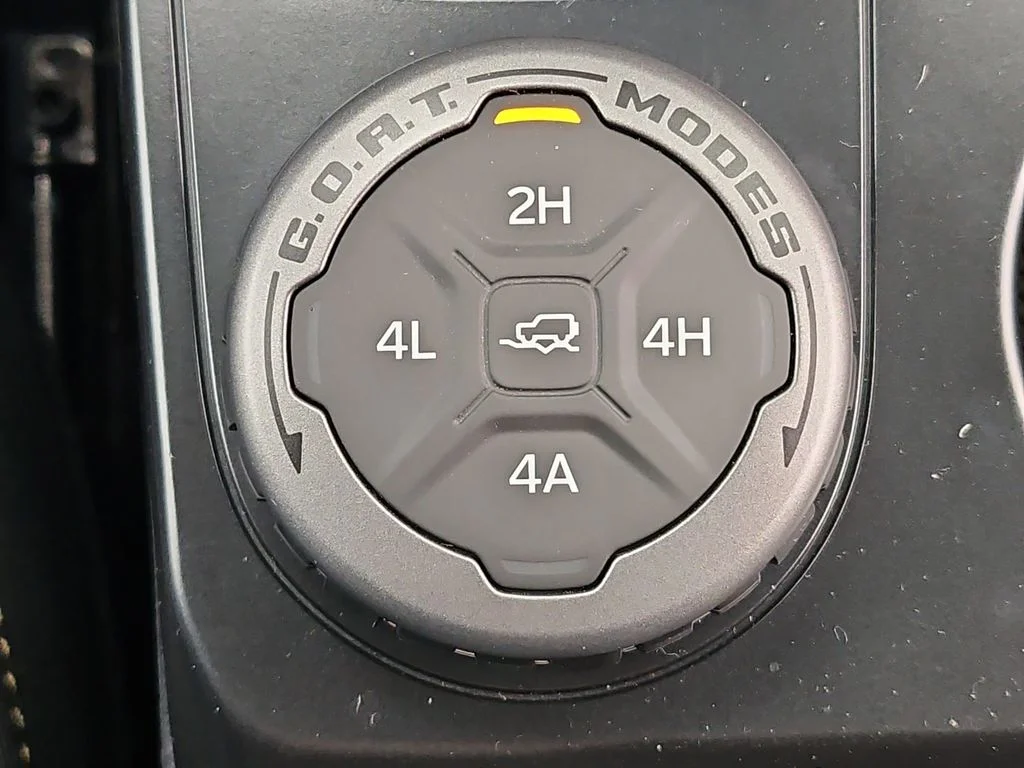 New 2025 Oxford White Ford Badlands® image 55