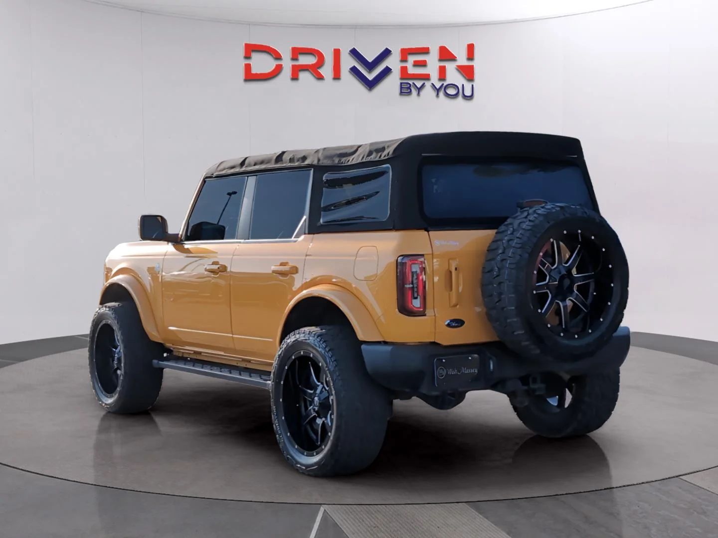 Used 2021 Cyber Orange Metallic Tri-Coat Ford Outer Banks image 3