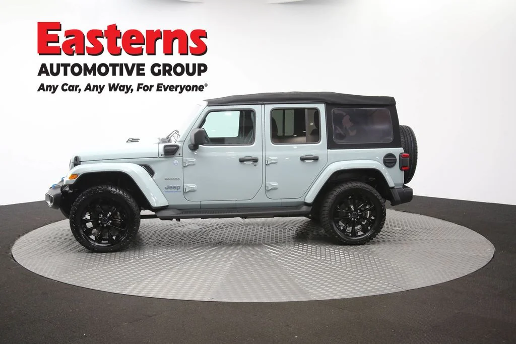 Used 2024 Gray Jeep Sahara 4xe image 59