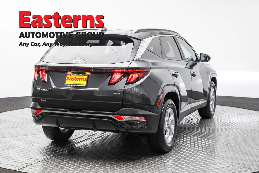 Used 2024 Gray Hyundai SEL image 5