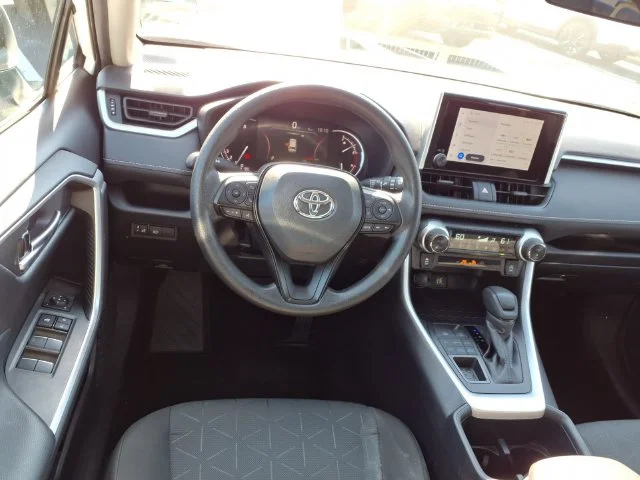 Used 2025 White Toyota XLE image 4