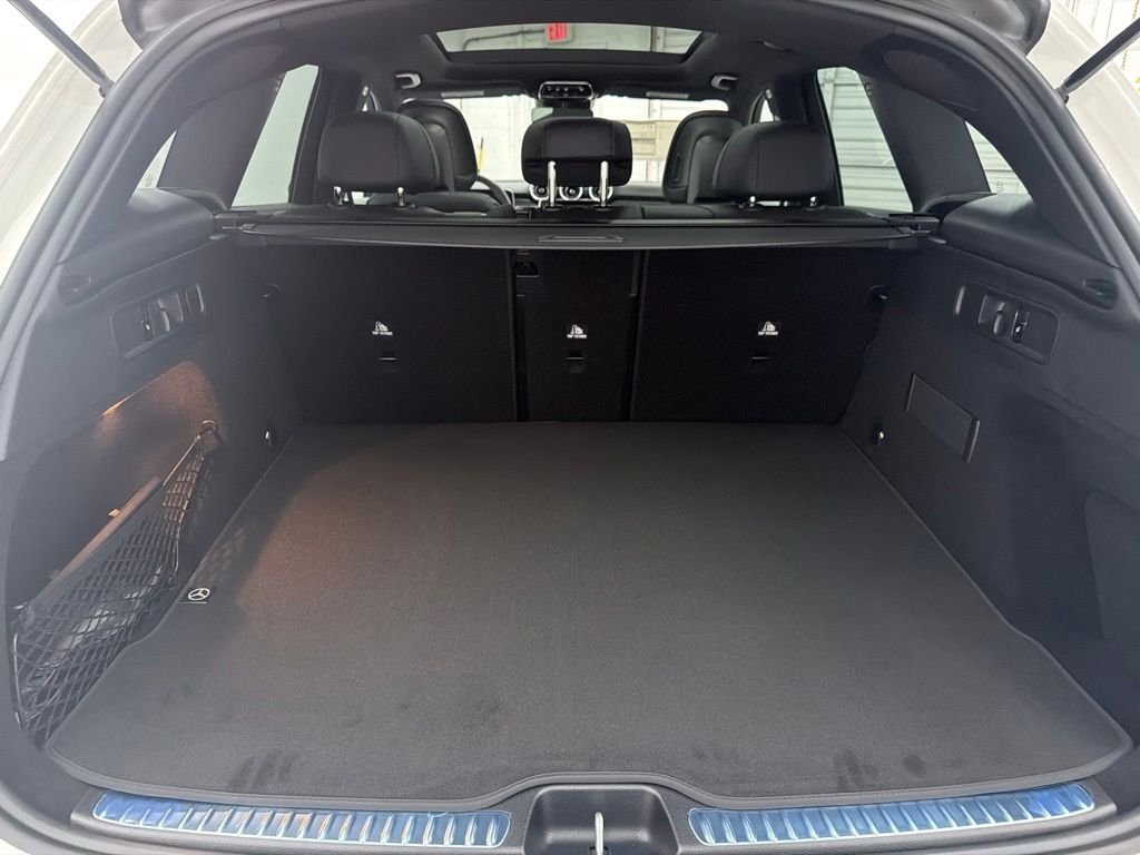 New 2027 Polar White Mercedes-Benz GLC 300 image 23