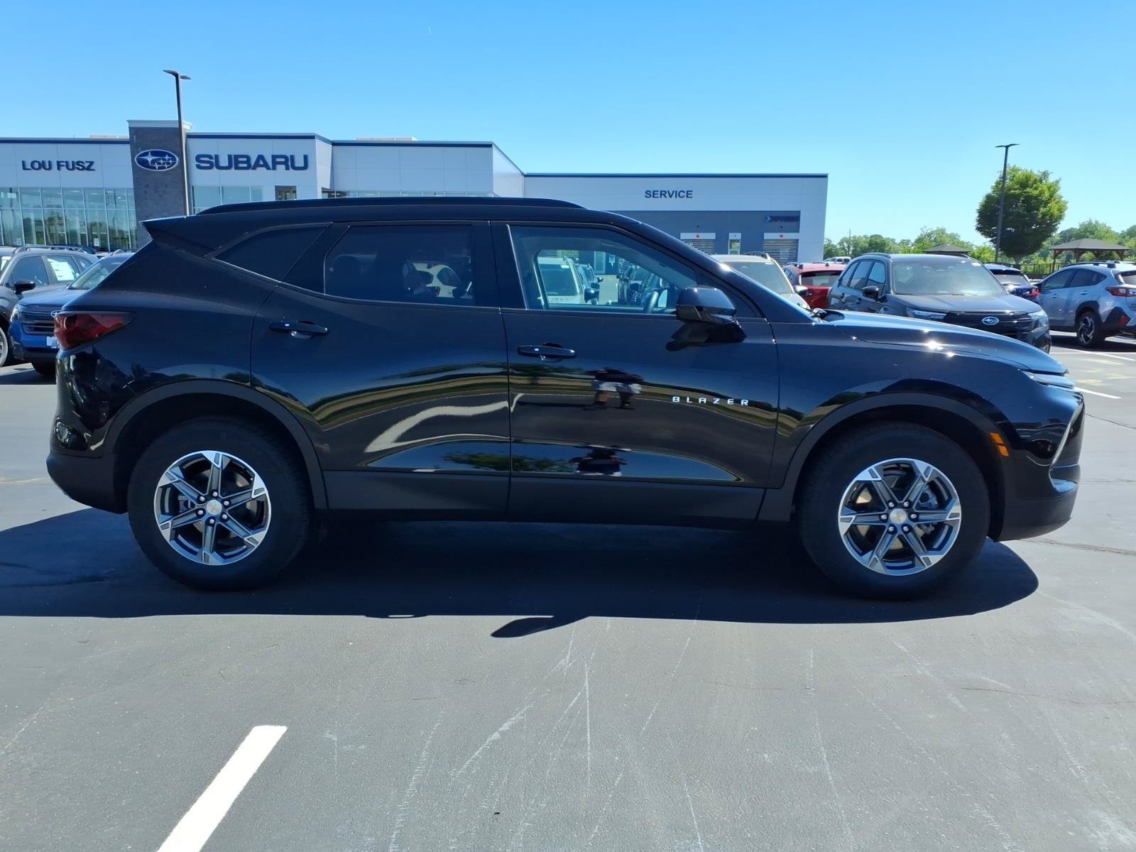 Used 2023 BLACK Chevrolet LT image 28