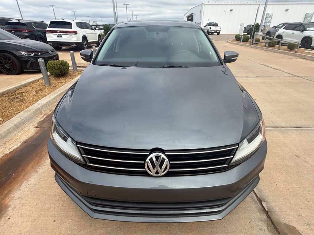 Used 2017 Platinum Gray Metallic Volkswagen 1.4T SE image 8