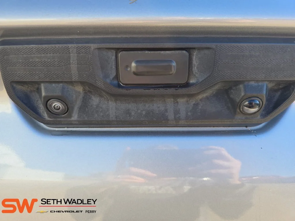 Used 2025 Sterling Gray Metallic Chevrolet LT image 14