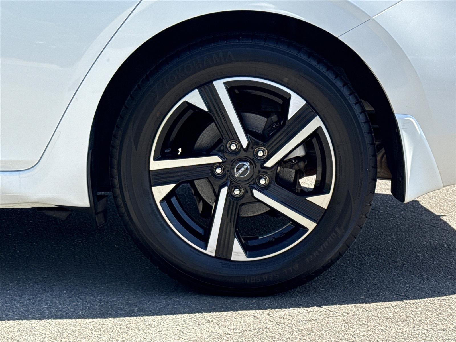 Used 2024 Aspen White Tricoat Nissan SV image 20