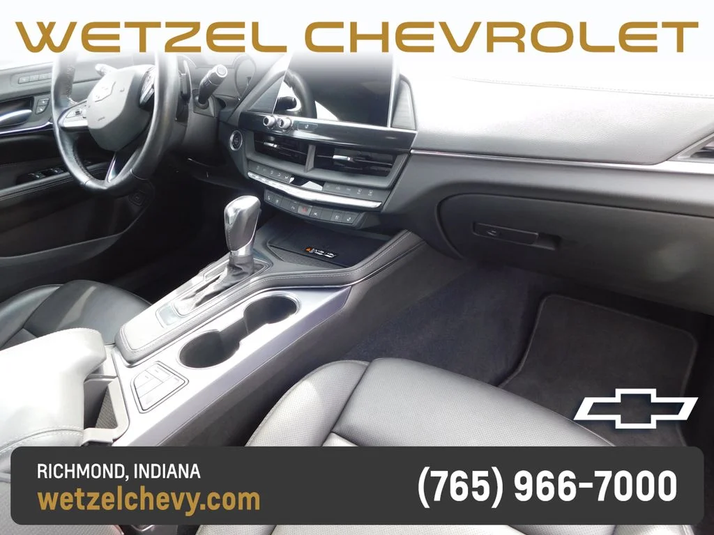 Used 2024 White Cadillac Premium Luxury image 19
