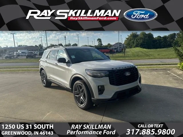 New 2027 Avalanche Gray Ford ST-Line image 1