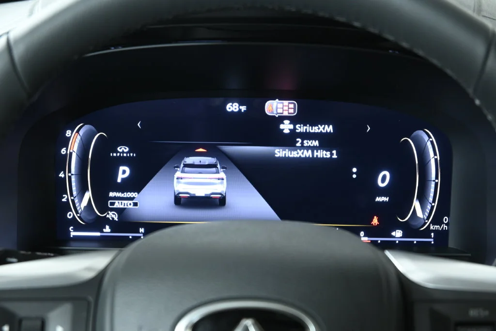 New 2027 White INFINITI LUXE image 19