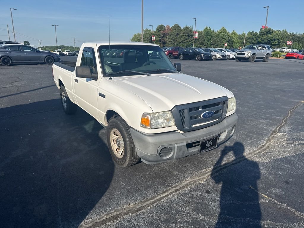 Used 2011 White Ford XL image 2