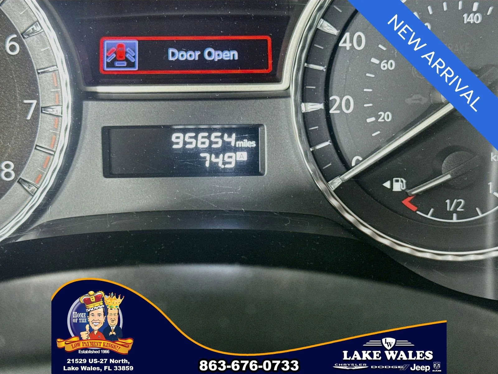 Used 2016 Blue INFINITI Base image 12