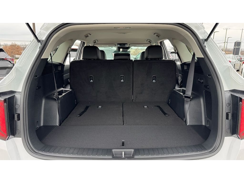 New 2026 Glacial White Pearl Kia S image 8
