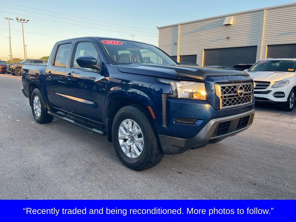 Used 2022 Blue Nissan SV image 1