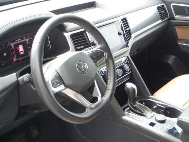 Used 2022  Volkswagen 3.6L V6 SEL image 14