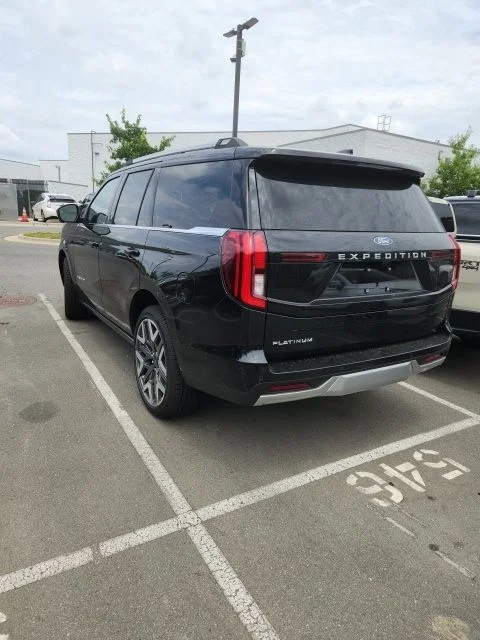 Used 2025 Black Ford Platinum image 4