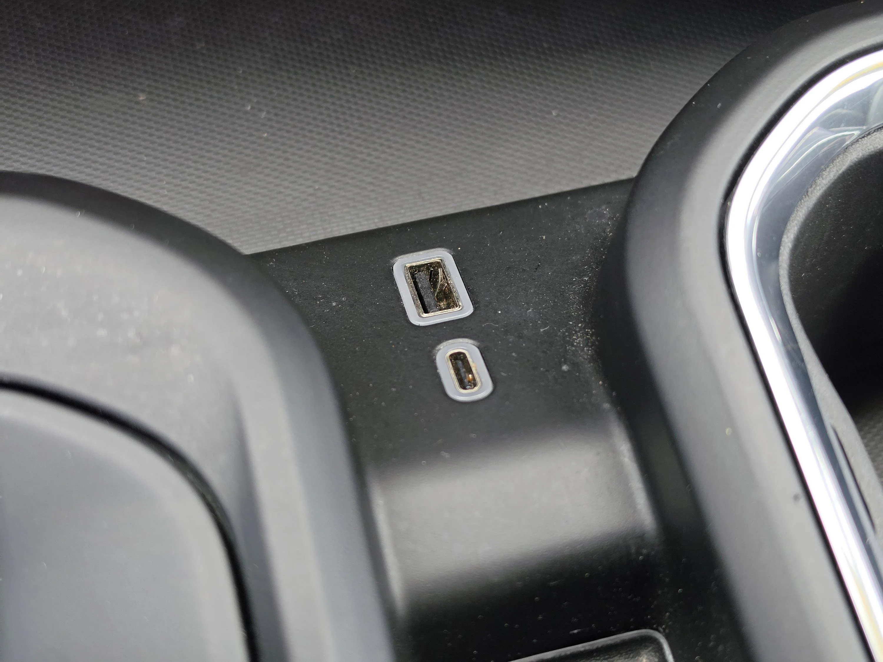 Used 2024 Sterling Metallic GMC Denali image 28