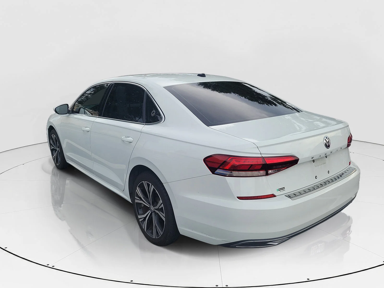Used 2022  Volkswagen 2.0T SE image 5