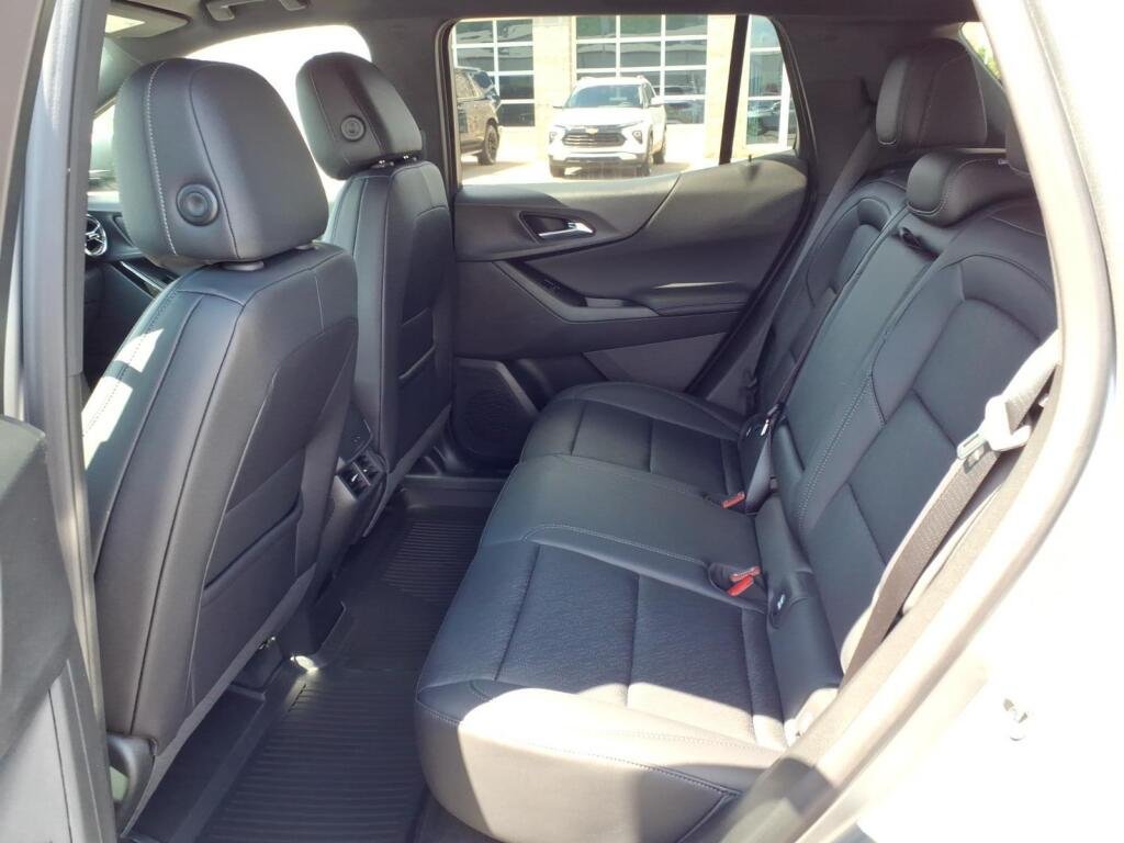 New 2026 Sterling Gray Metallic Chevrolet FWD LT image 6