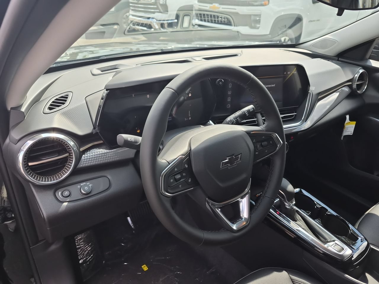 2026 Chevrolet Trax Activ - Photo 10
