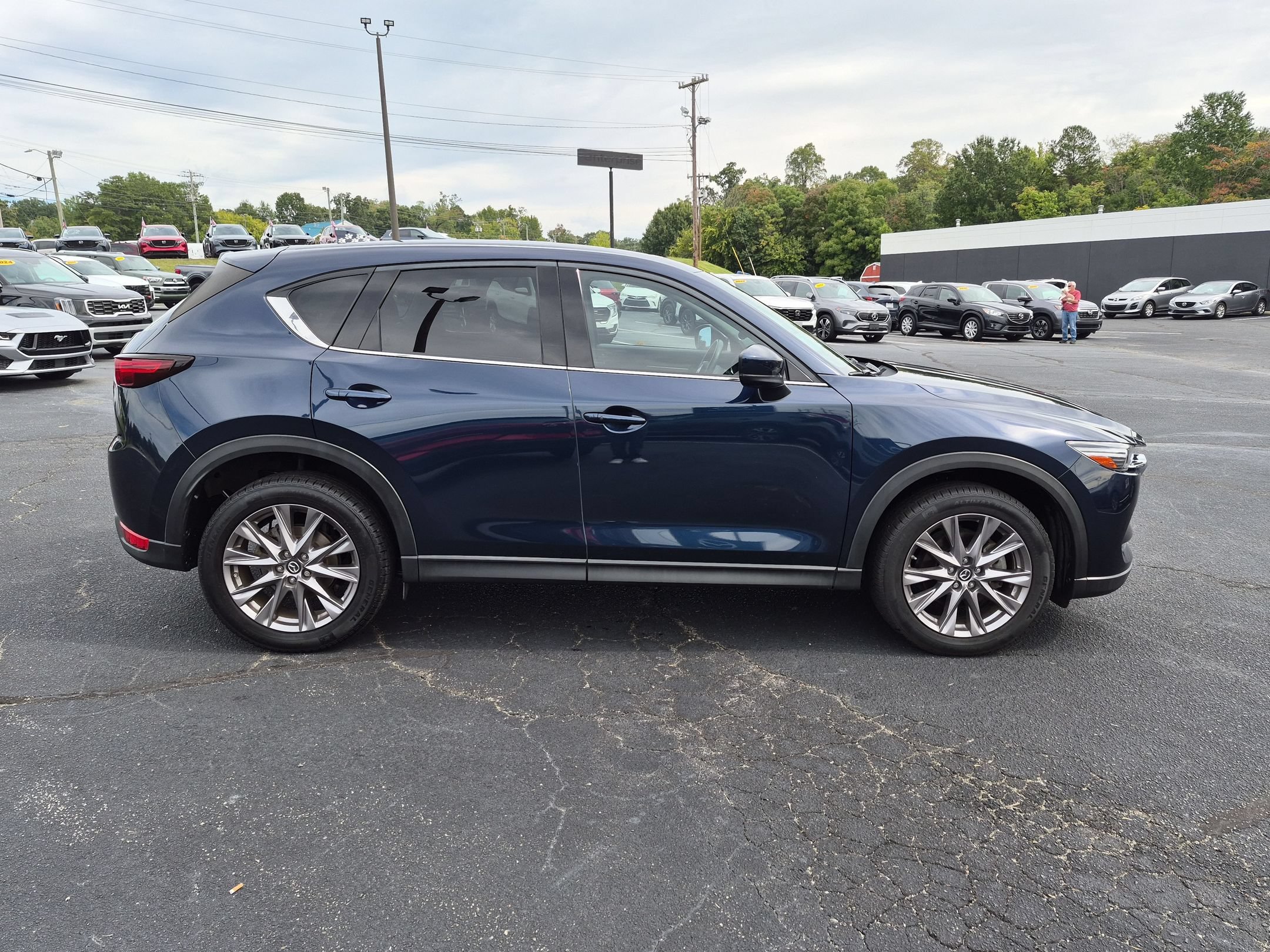 Used 2019 Deep Crystal Blue Mica Mazda Grand Touring Reserve image 6