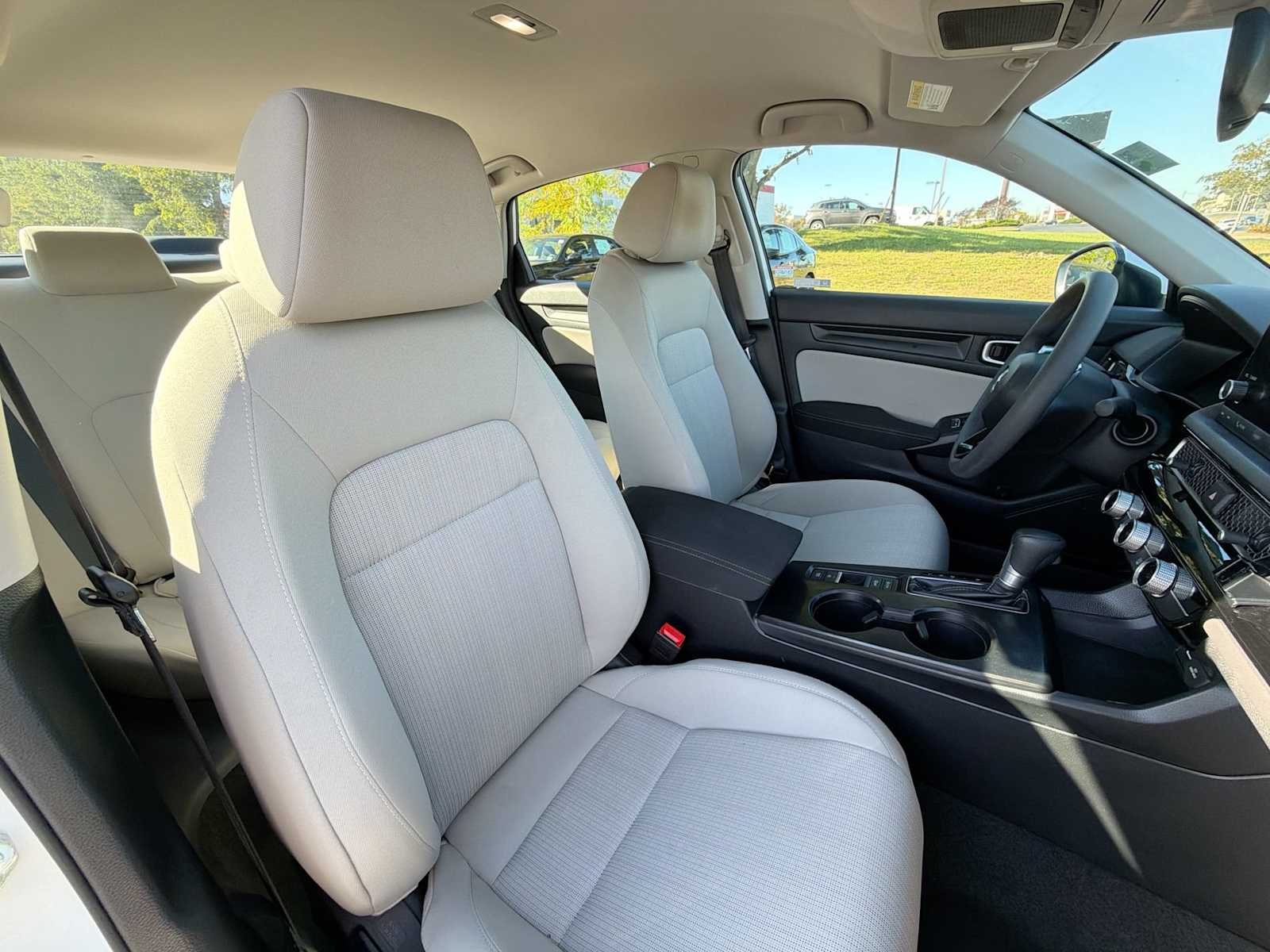 Certified Used 2024 Platinum White Pearl Honda LX image 17