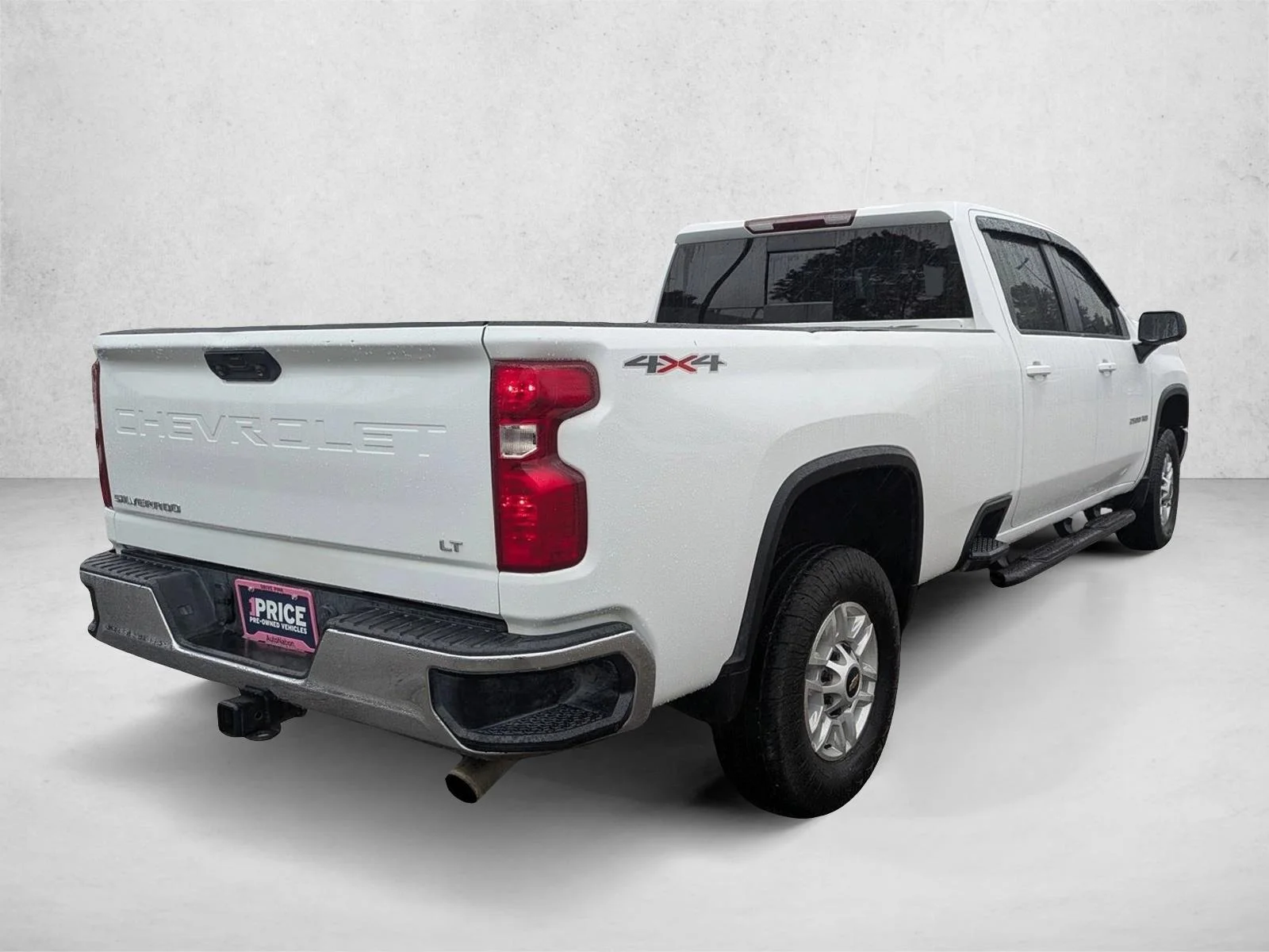Used 2022 Summit White Chevrolet LT image 5