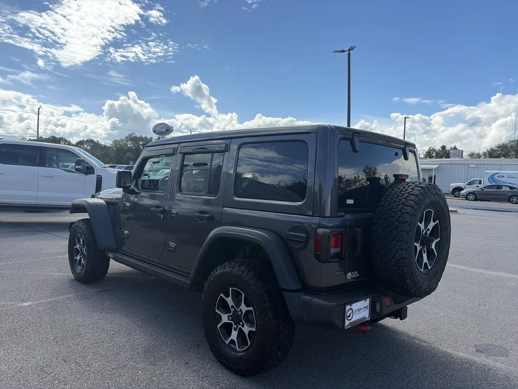 Certified Used 2021 Gray Jeep Unlimited Rubicon image 5
