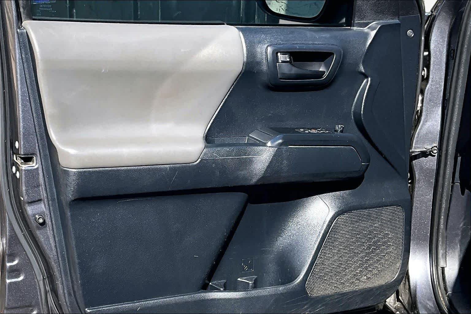 Used 2019 Magnetic Gray Metallic Toyota SR image 21