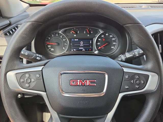 Used 2024 White GMC SLE image 22