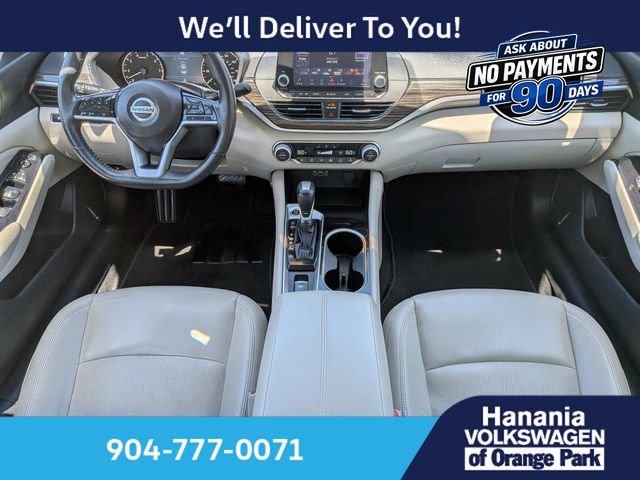 Used 2022 Black Nissan 2.5 SL image 16