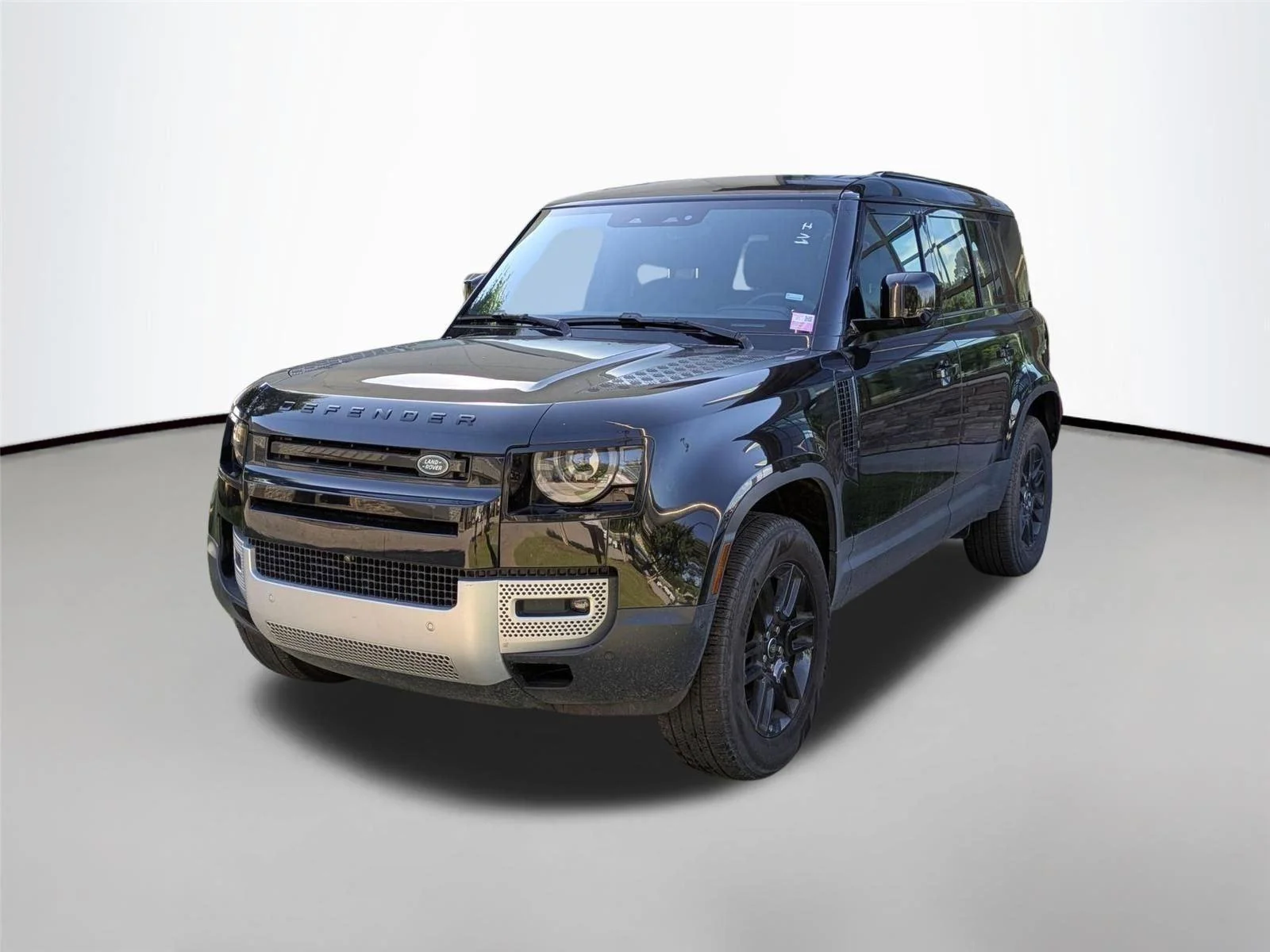 2025 Land Rover Defender 110 S P300's photo