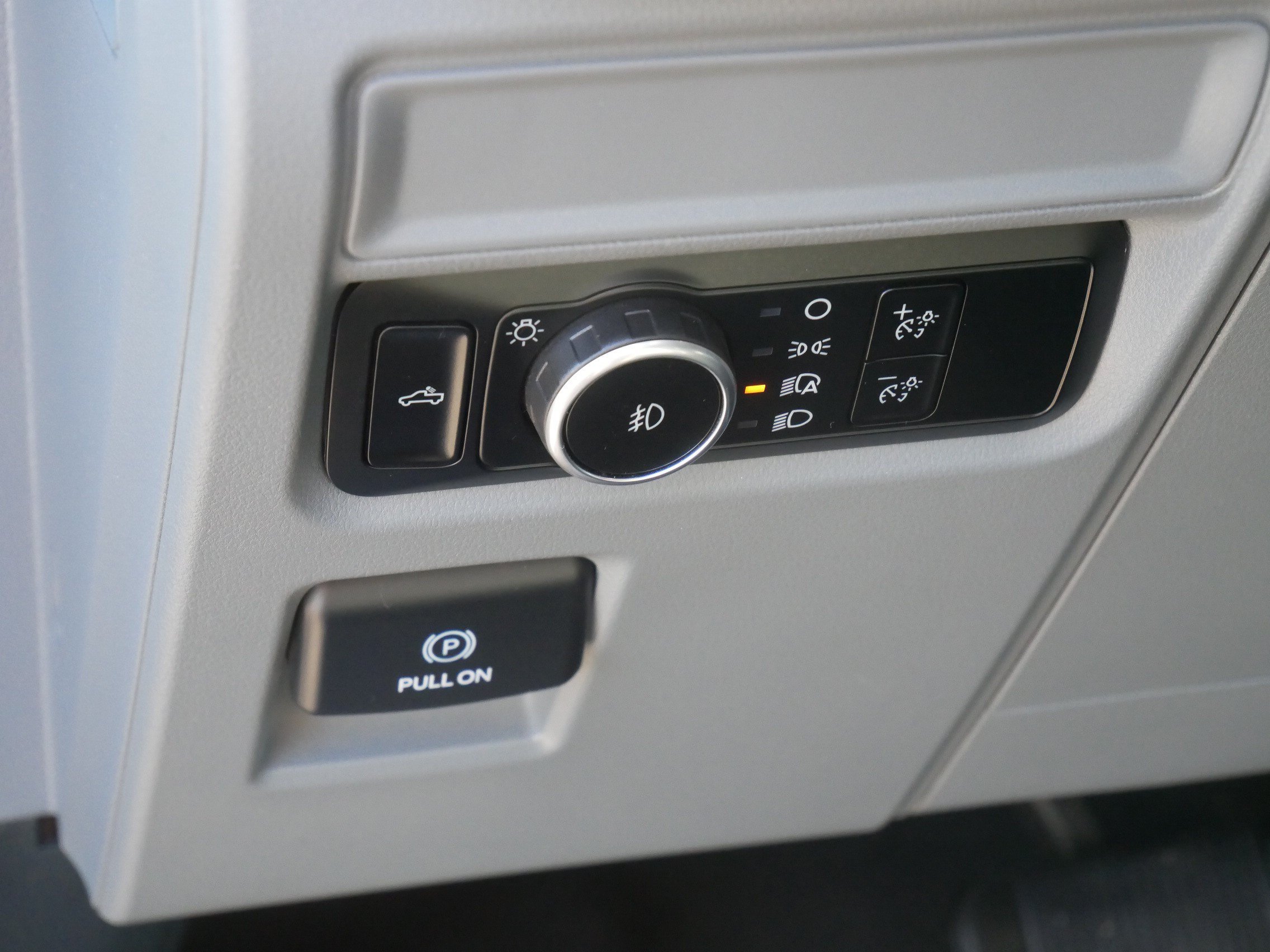 2024 Ford F-150 XLT - Photo 19