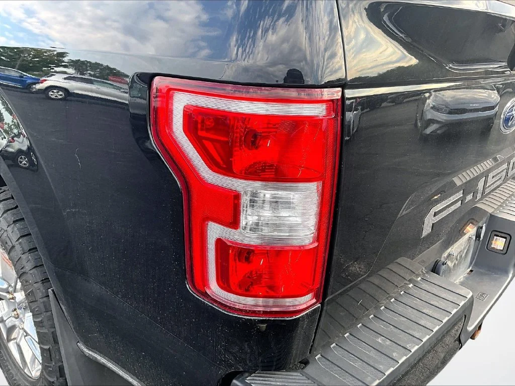 Used 2020 Black Ford XL image 29