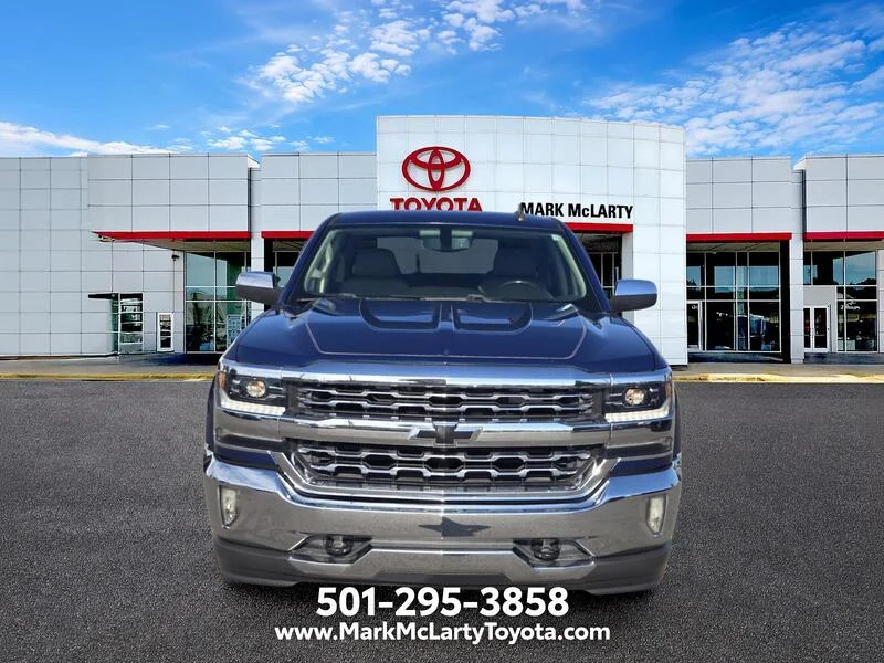 Used 2018 Deep Ocean Blue CHEVROLET 4WD CREW CAB 143.5" LTZ W/1LZ image 8