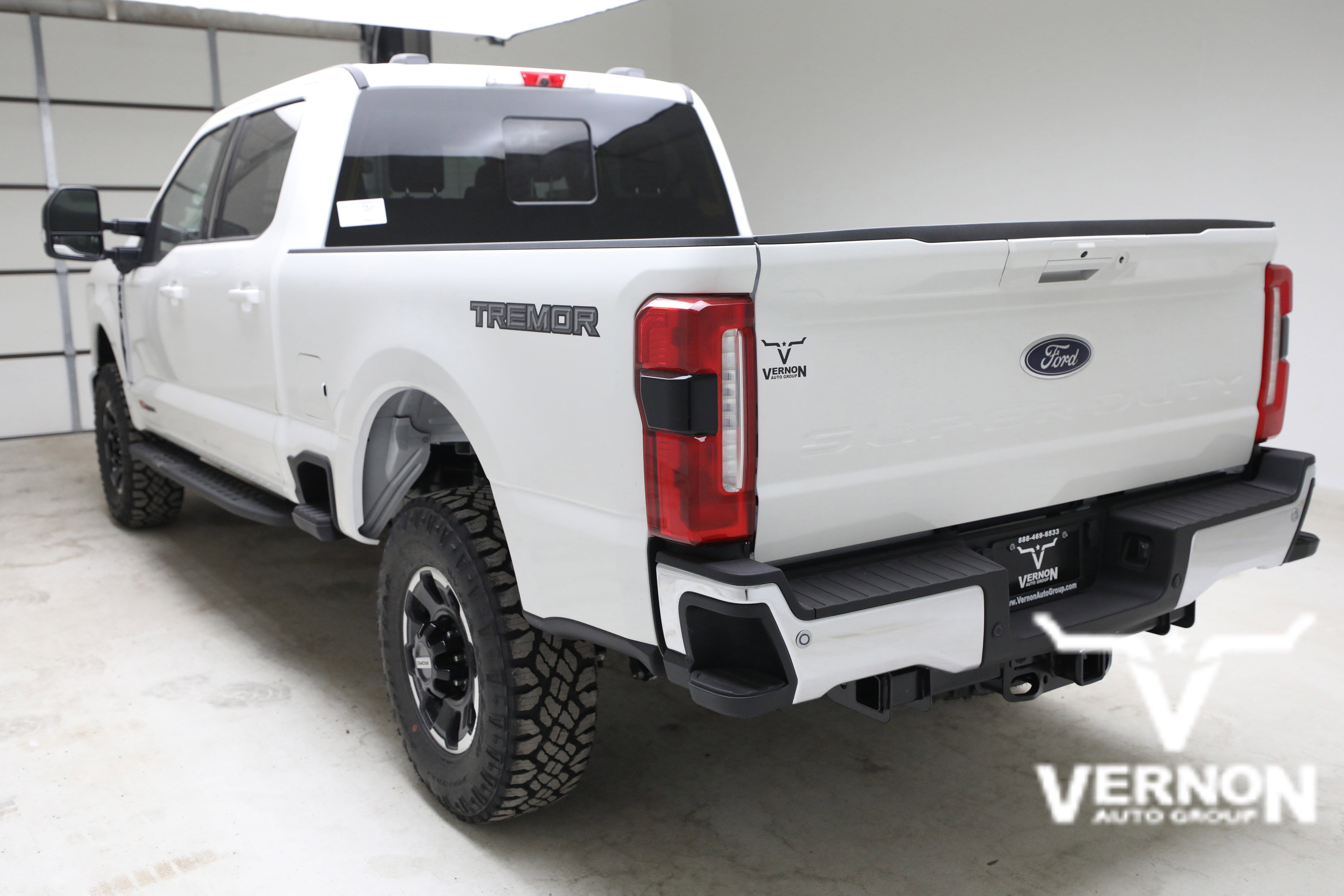 New 2026 Star White Metallic Tri-Coat Ford  image 3