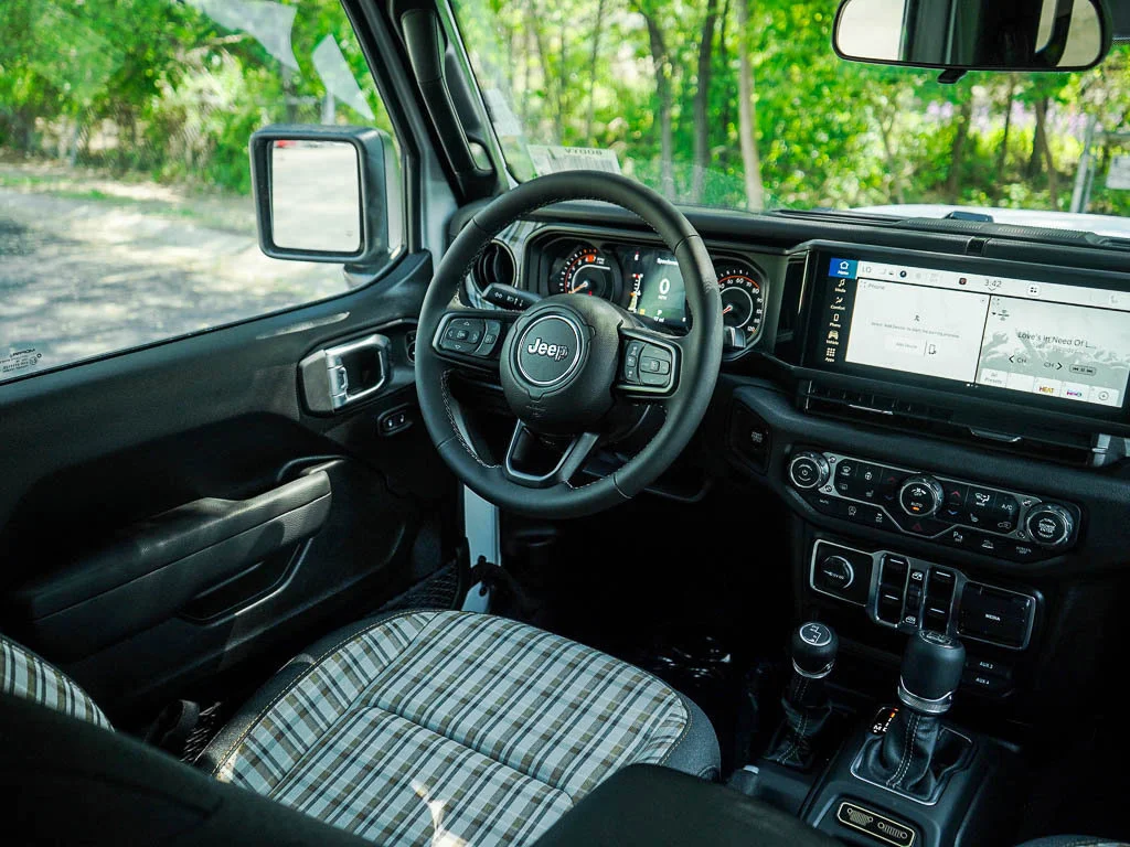 New 2026 Bright White Clearcoat Jeep 85th Anniversary Edition image 13