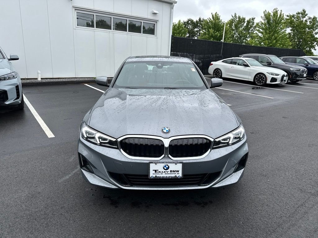 Used 2026 Skyscraper Grey Metallic BMW 330i xDrive image 2