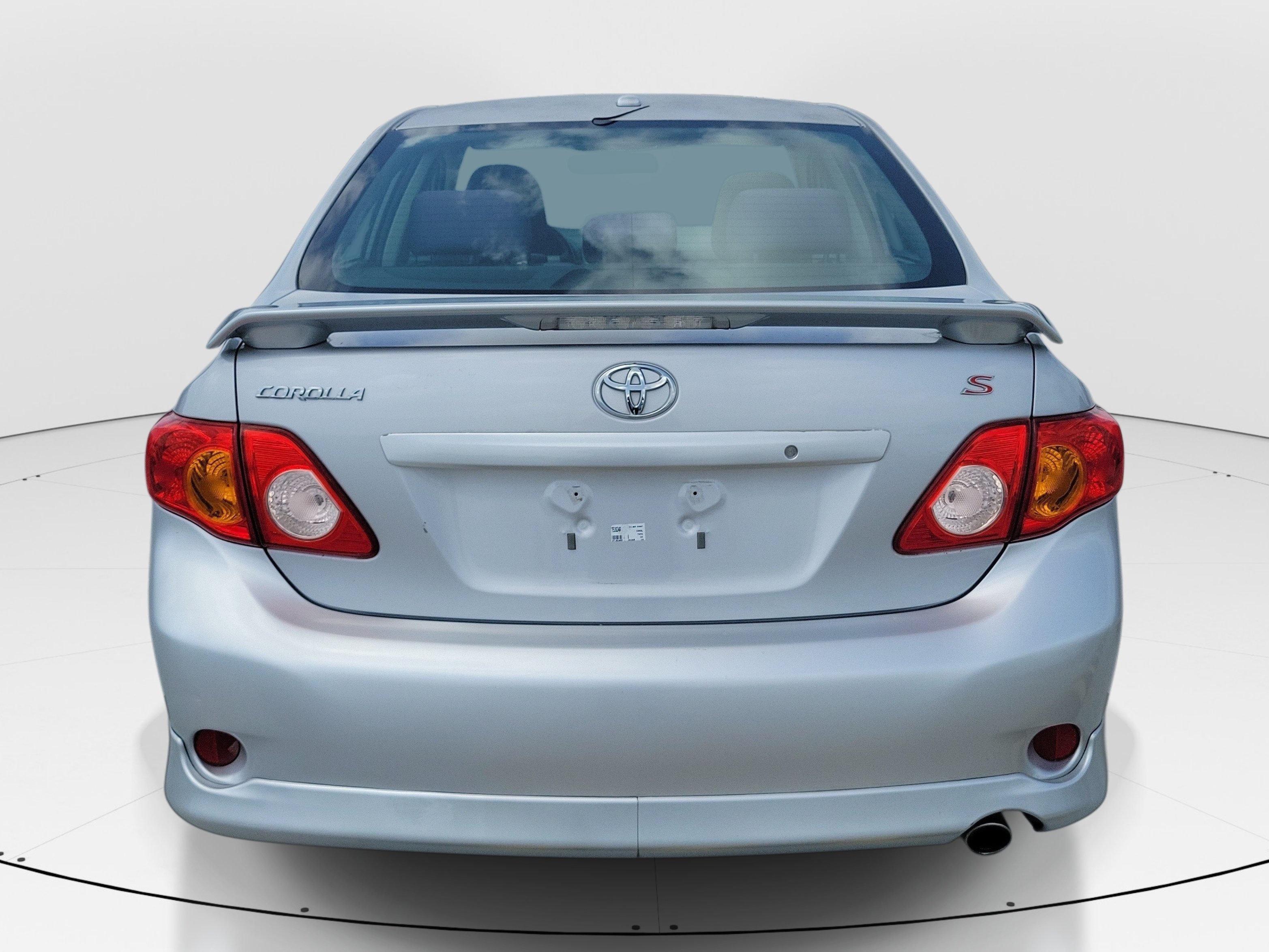 Used 2010 Silver Toyota S image 5