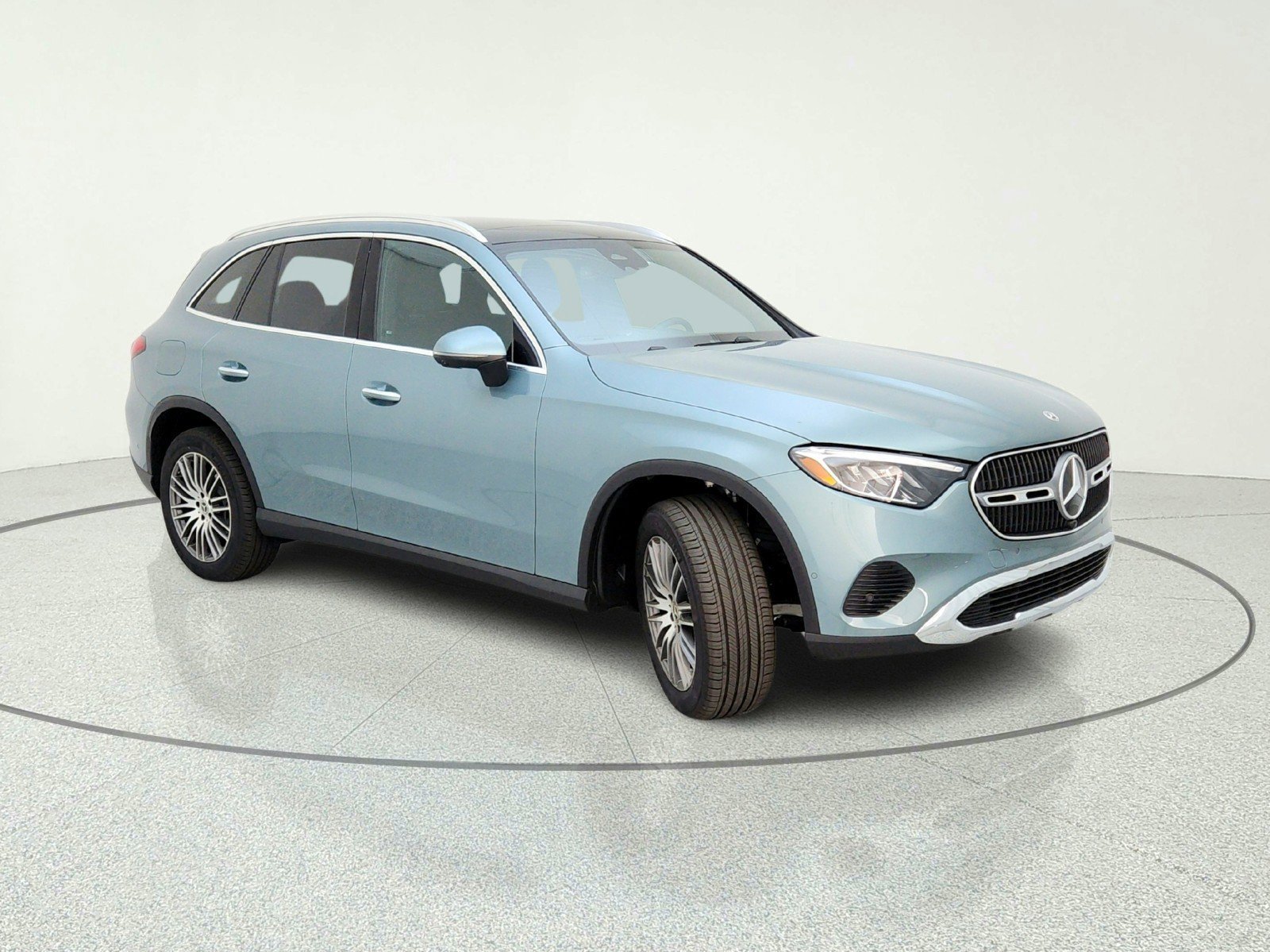 New 2026 Verde Silver Metallic Mercedes-Benz GLC 300 SUV image 26