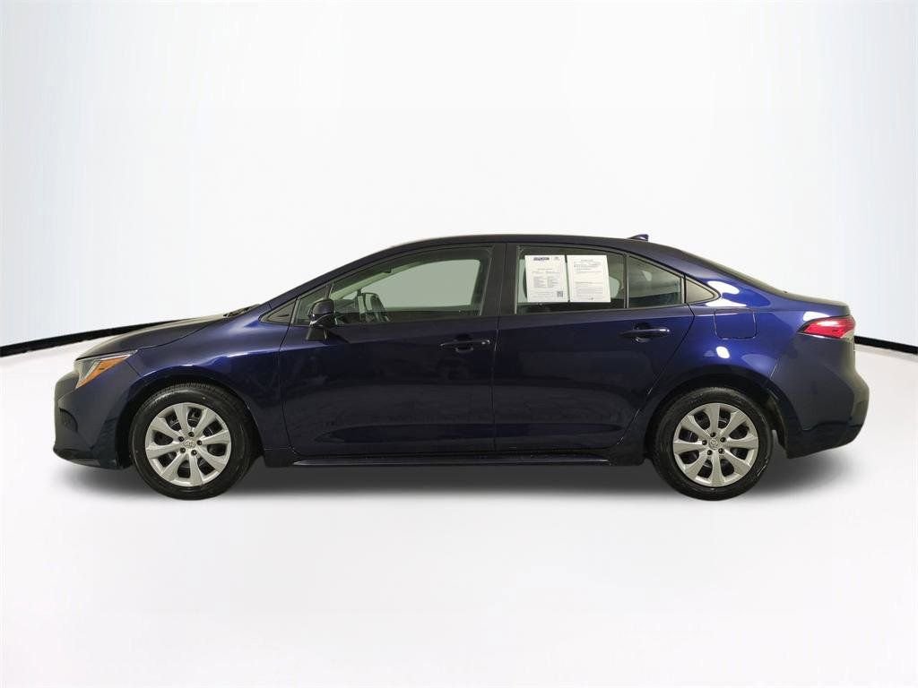 Used 2024  Toyota LE image 8