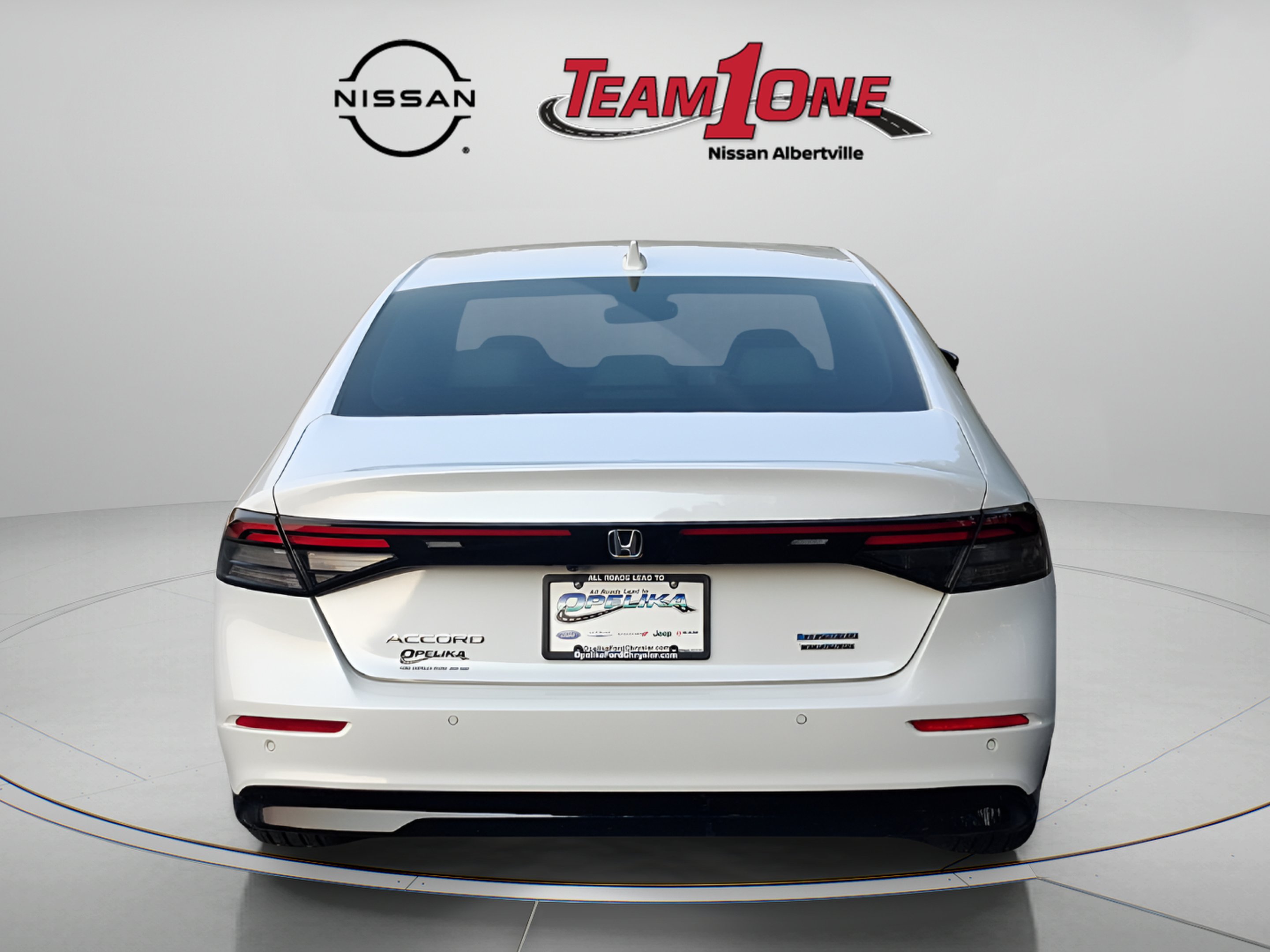 Used 2026 White Honda Touring image 7