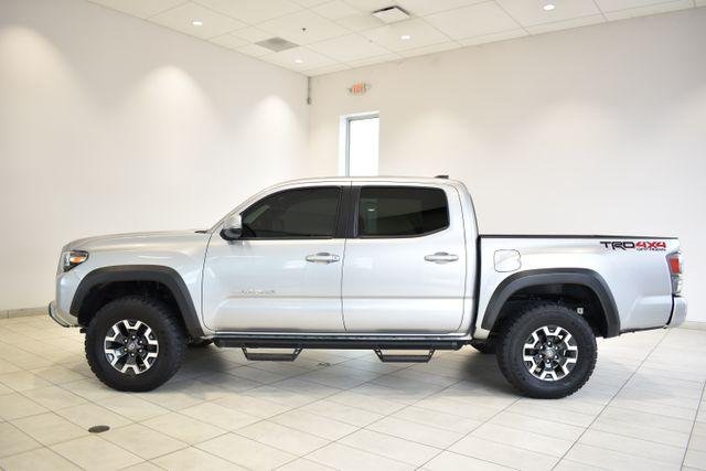 Certified Used 2022 CELESTIAL SILVER METALLIC Toyota  image 5