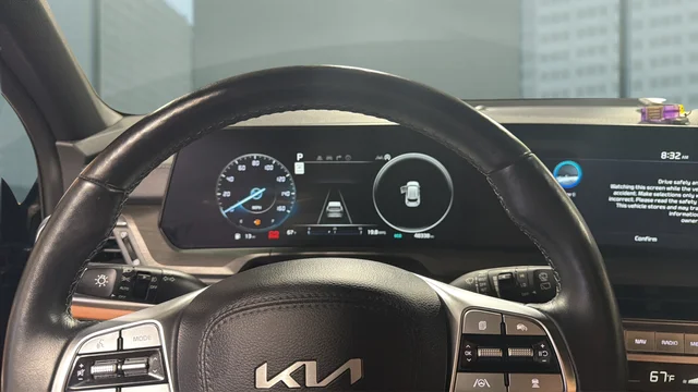 Used 2023 Black Kia SX X-Pro image 22
