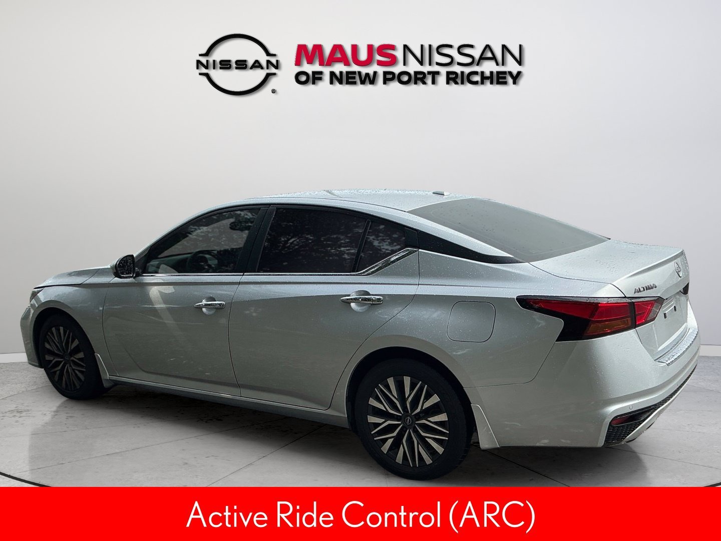 Used 2023 Silver Nissan 2.5 SV image 6