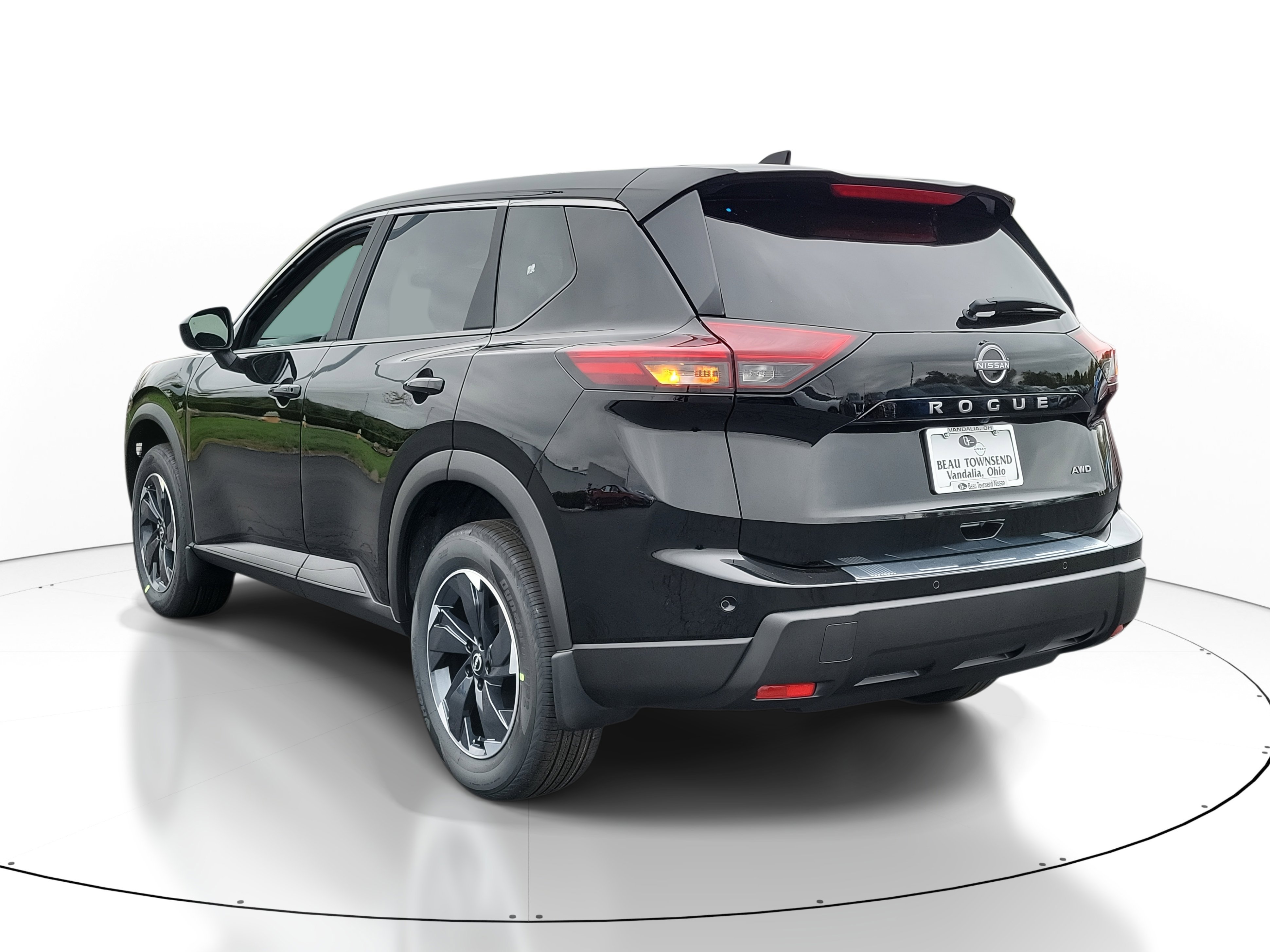 2026 Nissan Rogue SV photo 3