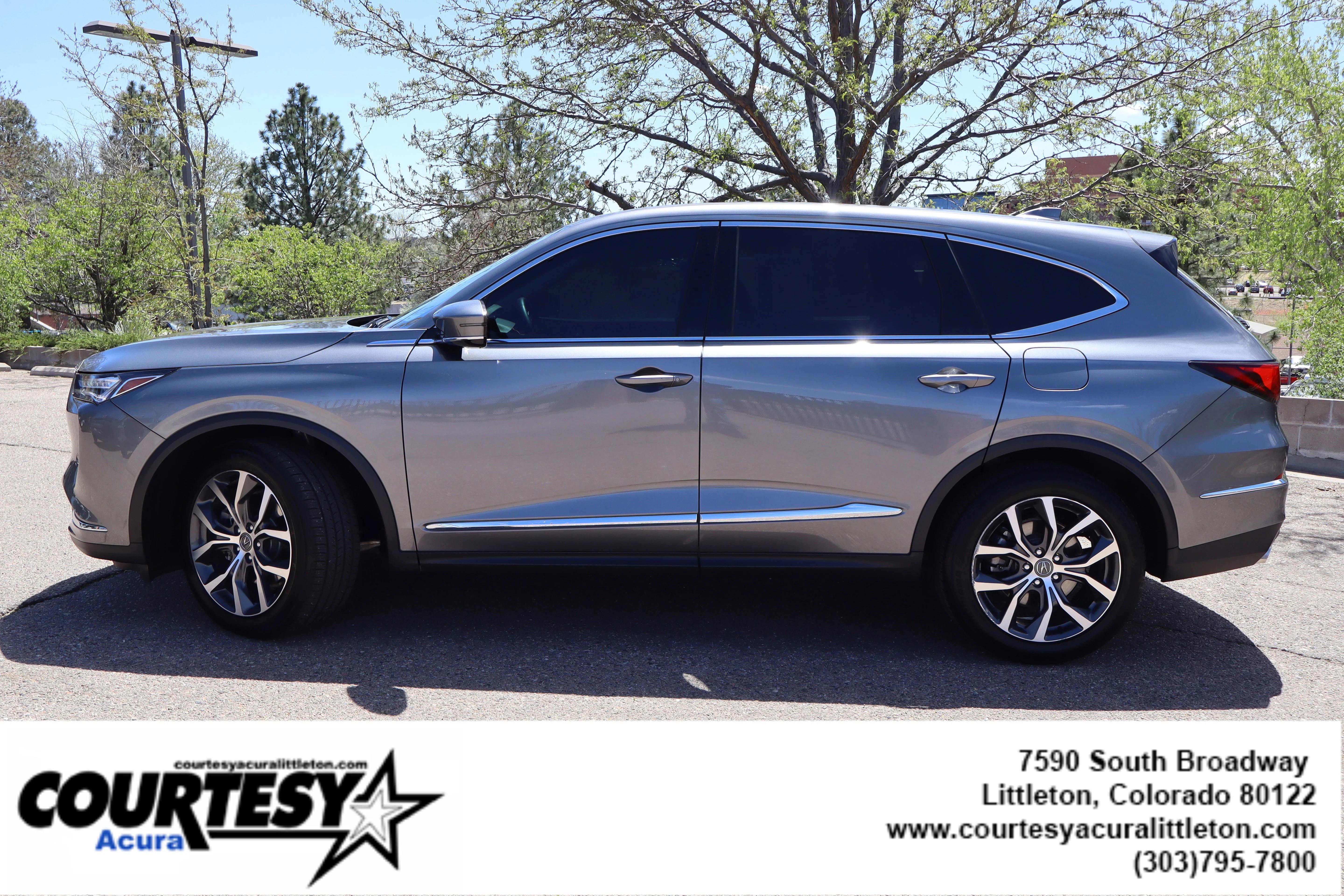 Used 2024 Liquid Carbon Metallic Acura SH-AWD TECH image 40