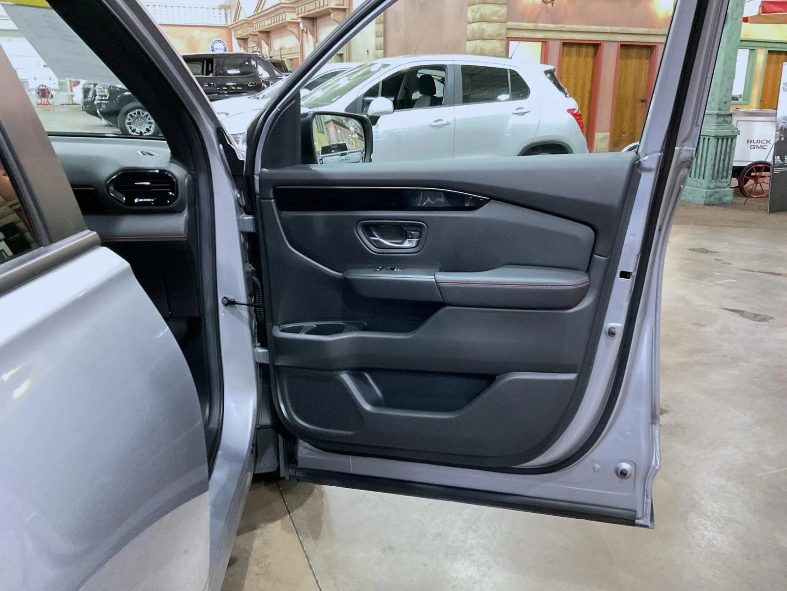 Certified Used 2025 Silver Honda TrailSport image 16