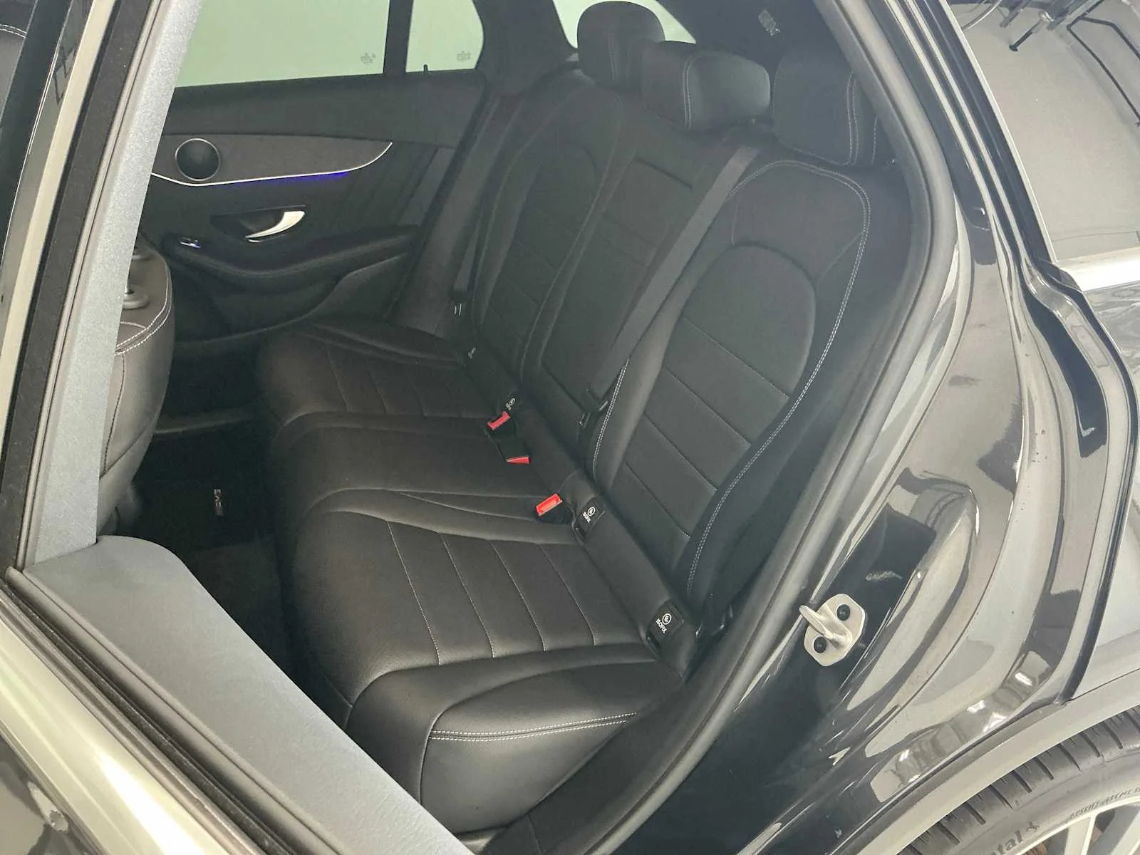 Certified Used 2022 Graphite Grey Metallic Mercedes-Benz GLC 300 image 24