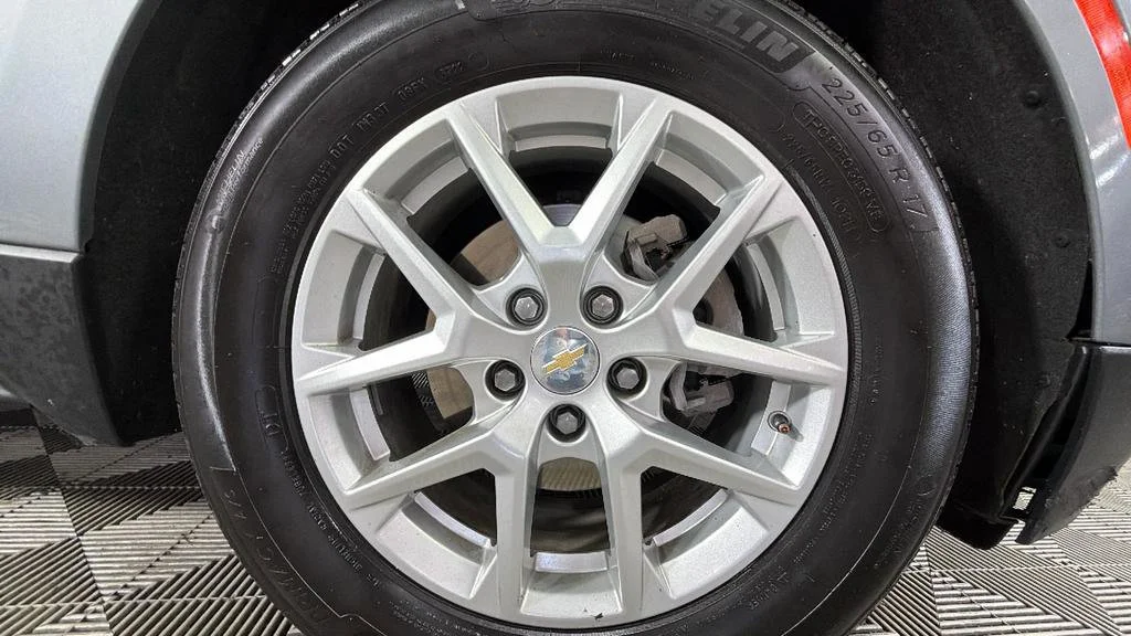 Used 2023 Sterling Gray Metallic Chevrolet LT image 36